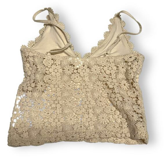 5/$35‎    H&M Womens Crop Top Sz XS Light Beige Lace Camisole V Neck Cropped - Picture 4 of 6
